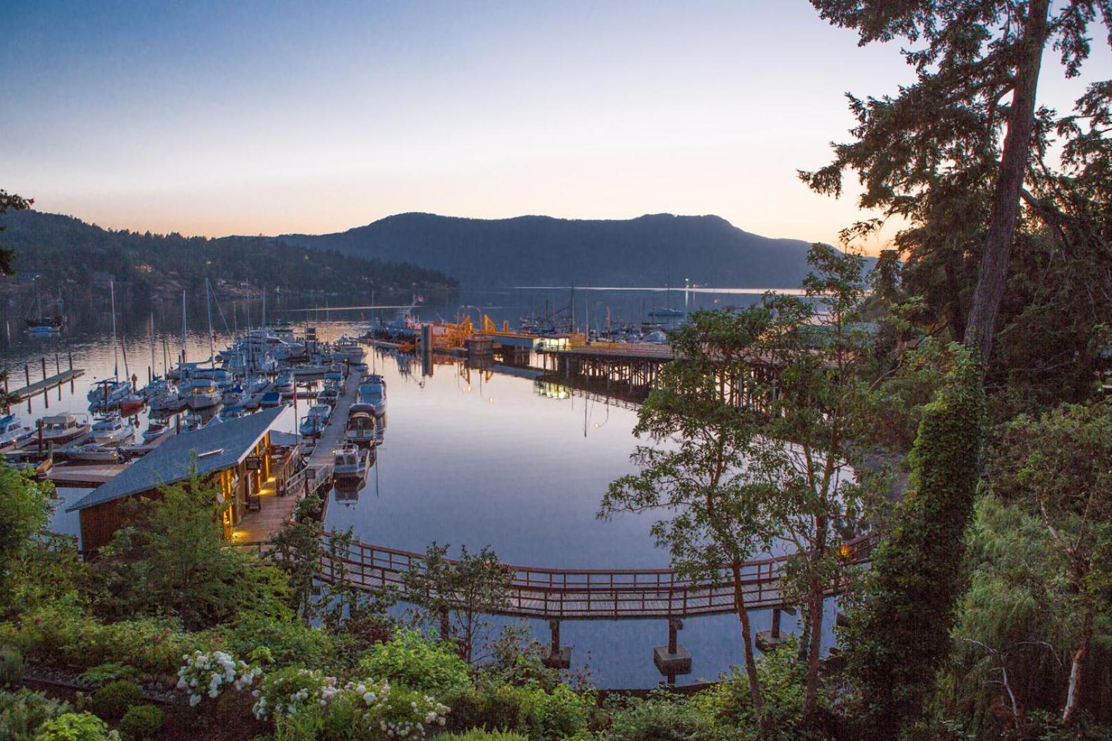 Brentwood Bay Resort & Spa Luaran gambar