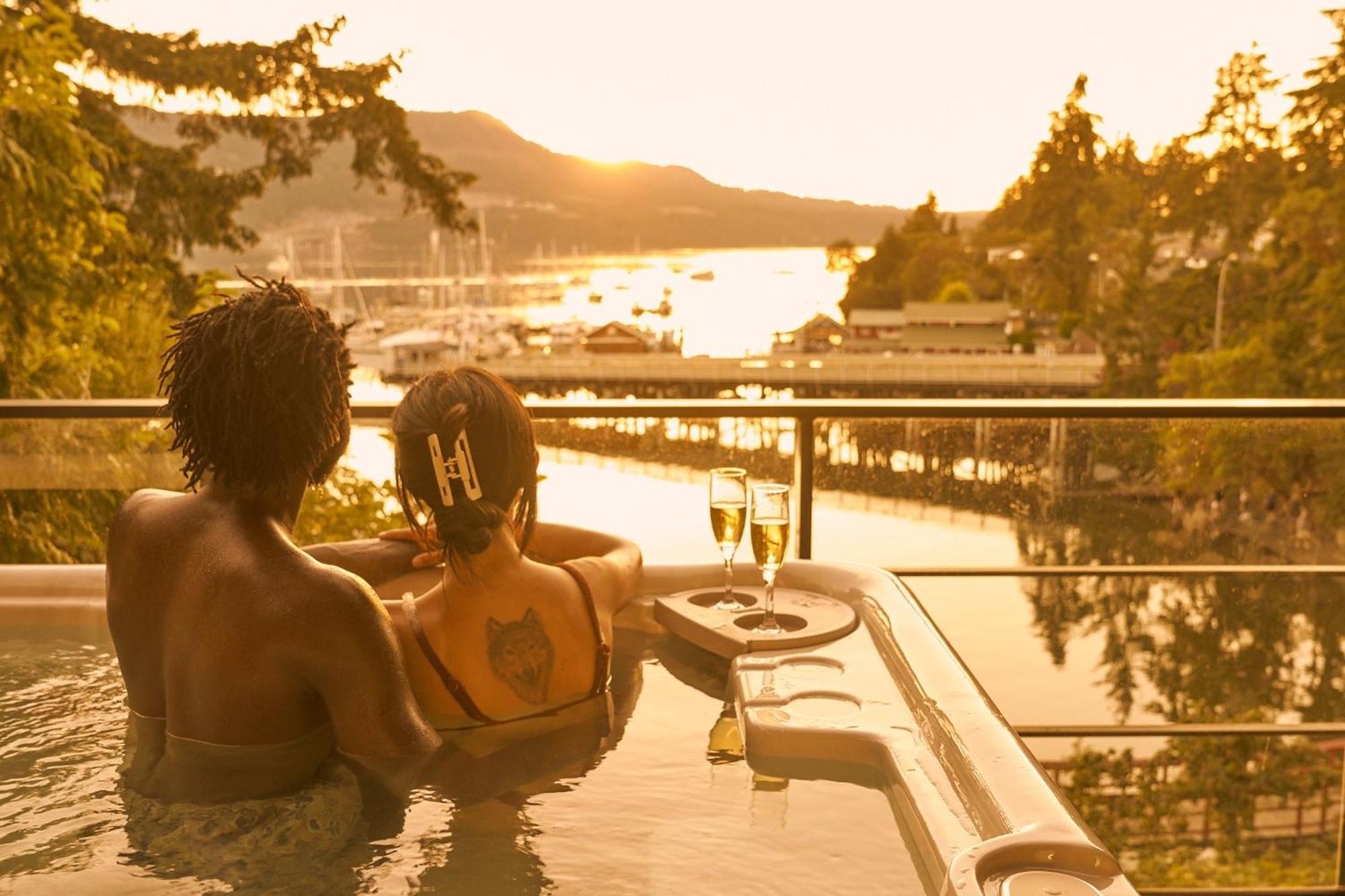 Brentwood Bay Resort & Spa Luaran gambar